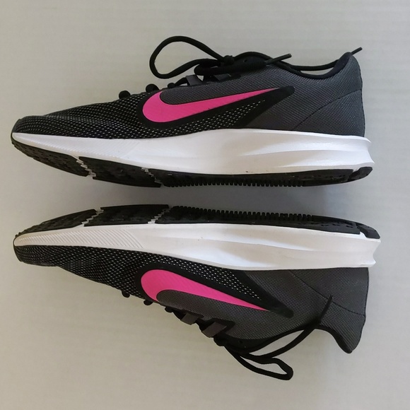 Nike Downshifter Running Sneaker 10 Black Pink - Picture 11 of 16